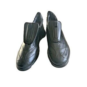 BCBG Maxaria Black Leather Vintage Slip On Comfort Shoes Size 10B